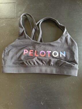 Peloton/Lululemon BlackSports Bra with Multicolor Gradient Logo… Missing SizeTag